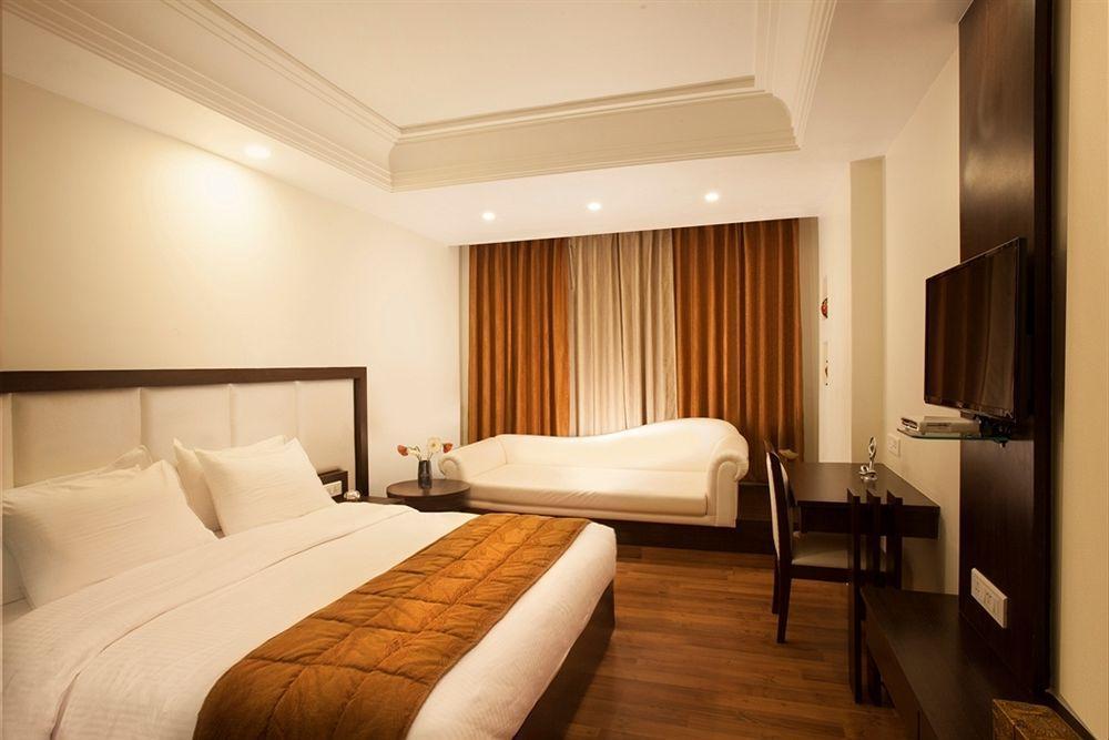 דלהאוזי Vilasa Lall Ji Resort מראה חיצוני תמונה