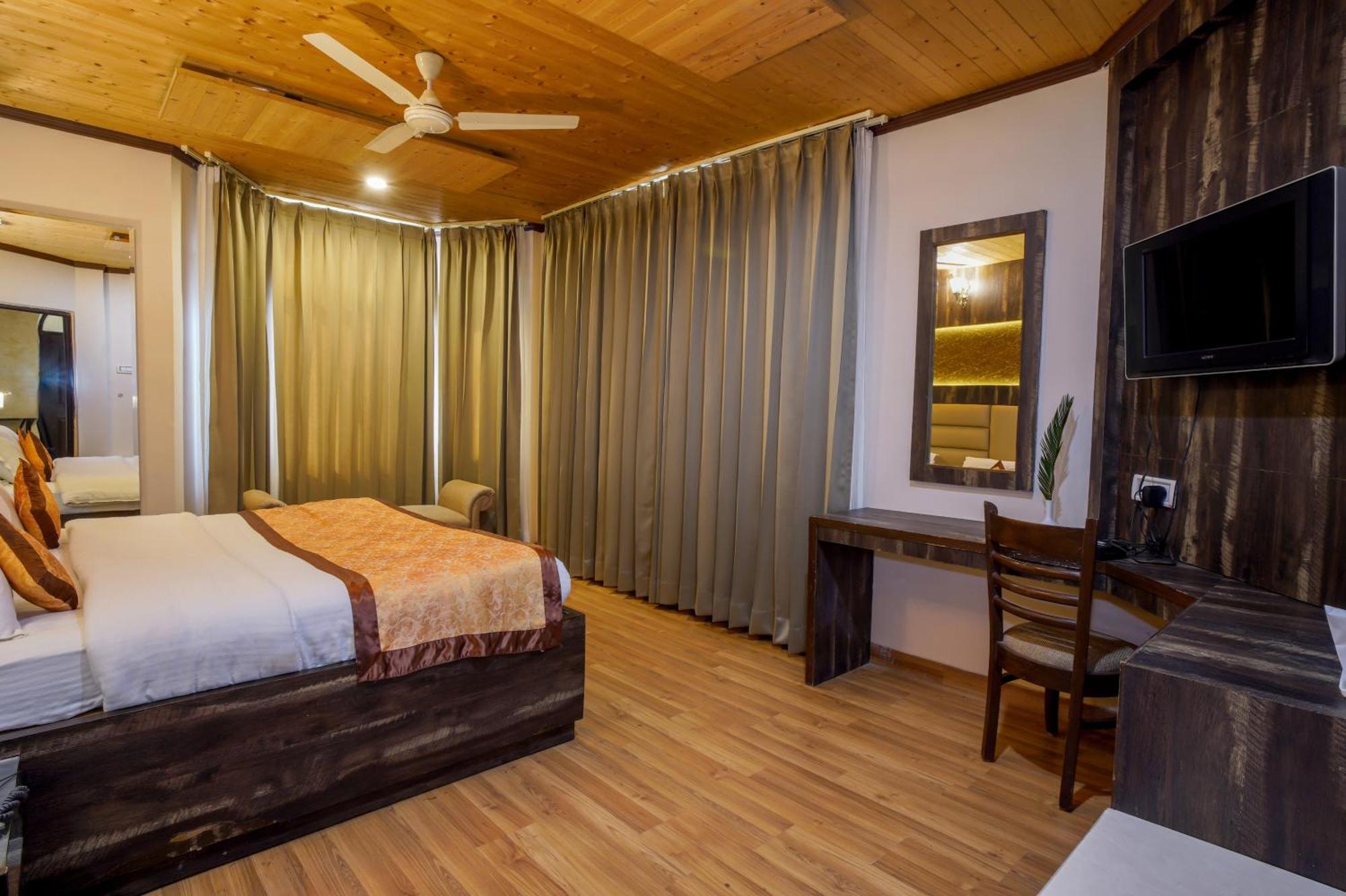 דלהאוזי Vilasa Lall Ji Resort מראה חיצוני תמונה