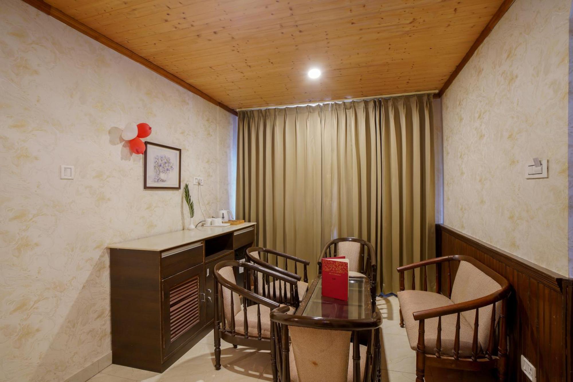 דלהאוזי Vilasa Lall Ji Resort מראה חיצוני תמונה