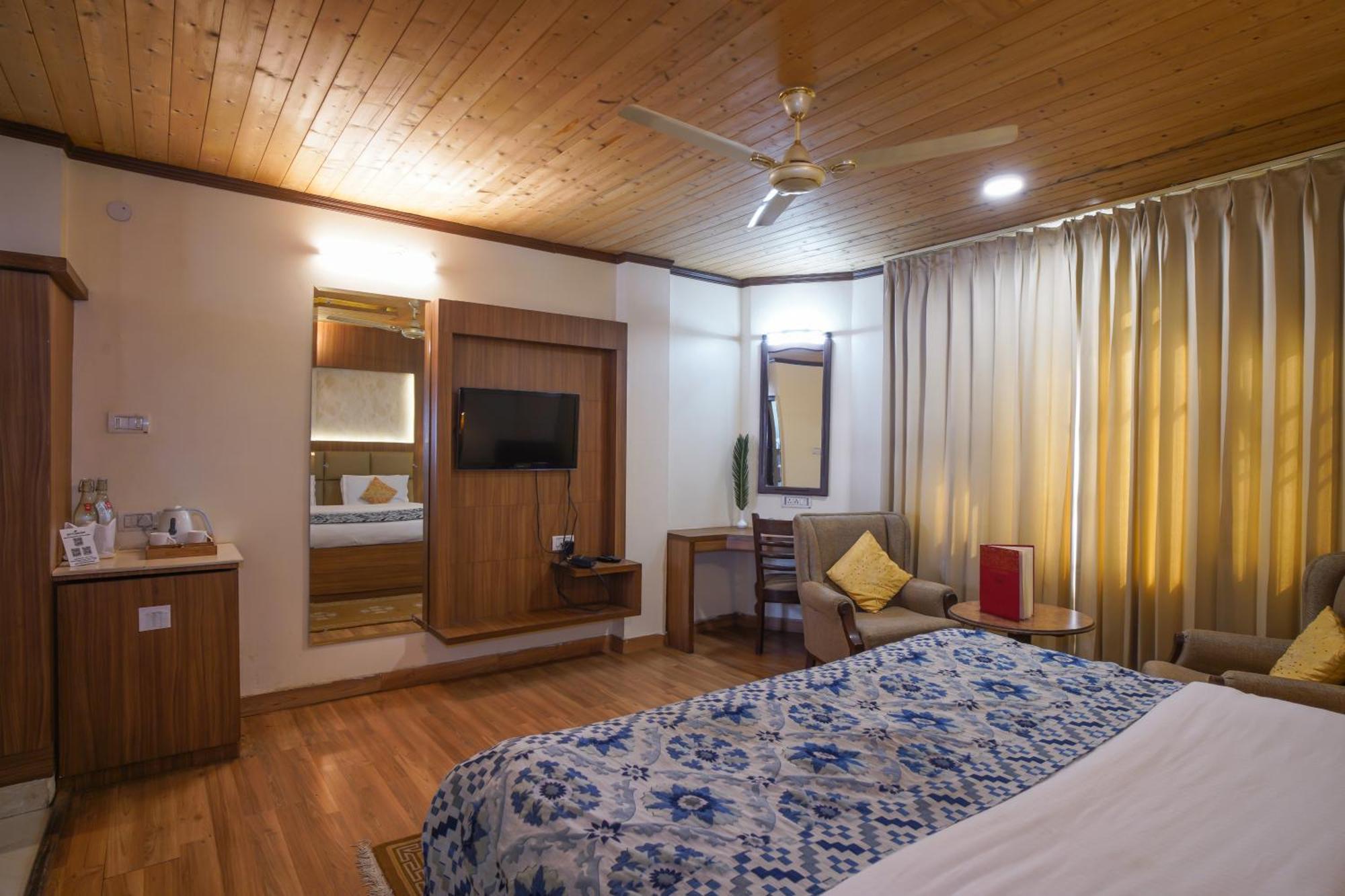 דלהאוזי Vilasa Lall Ji Resort מראה חיצוני תמונה